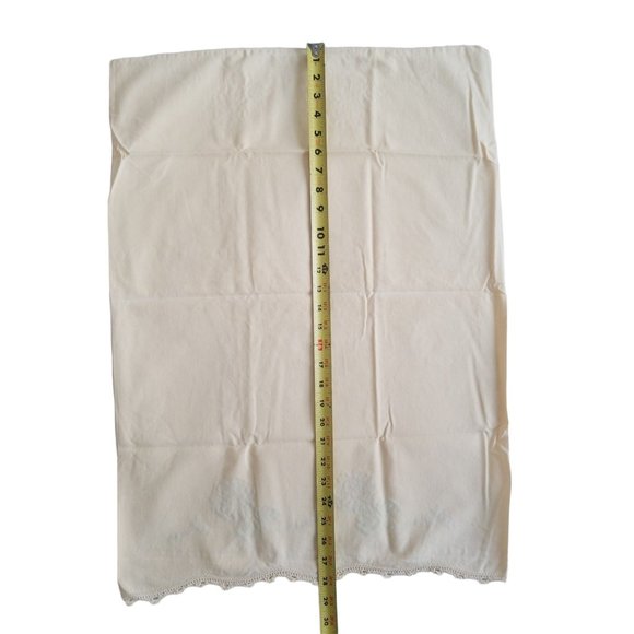 Floral Embroidered and Crocheted Scalloped Edge Pillowcase - Picture 9 of 11